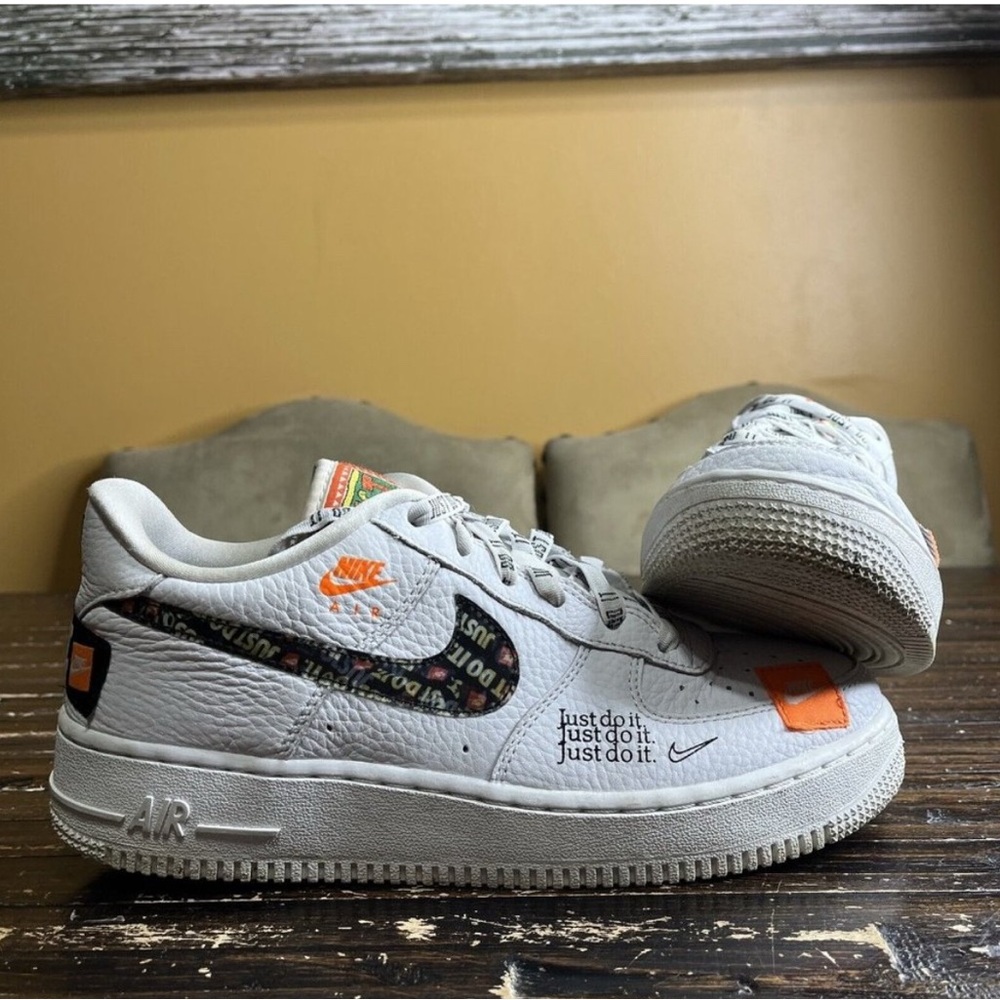 Nike Air Force 1 Jdi PRM 'Just Do It AO3977-100 Size 6.5Y/ 8 Womens.  *USED*